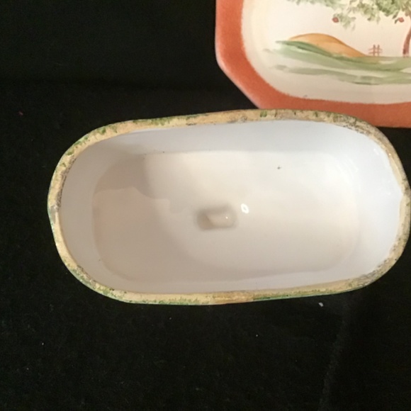 Rare Find- Butter Cheese Lidded Dish Pottery Hand Painted Cottagecore House. - Picture 5 of 11